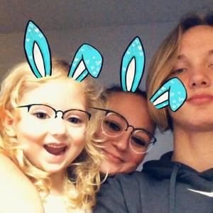 Meet your Posher, Leslie